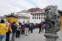 拉萨旅游升温 景区门票未涨价